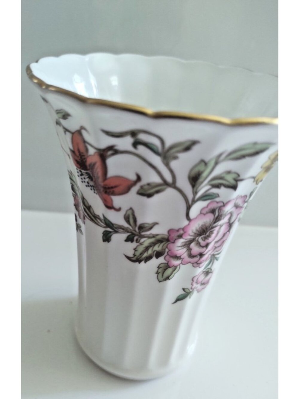 Vintage Spode England Fluted Bud Vase 4 3/4" "Floral Tapestry"